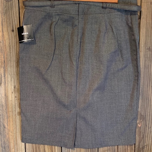 Takara brown skirt - Picture 2 of 3